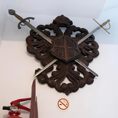 Cote De La Cite Medievale Carcassonne